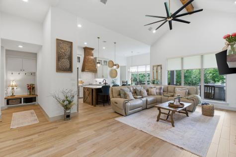 1054 Meadow Wood Terrace Azle TX 76020