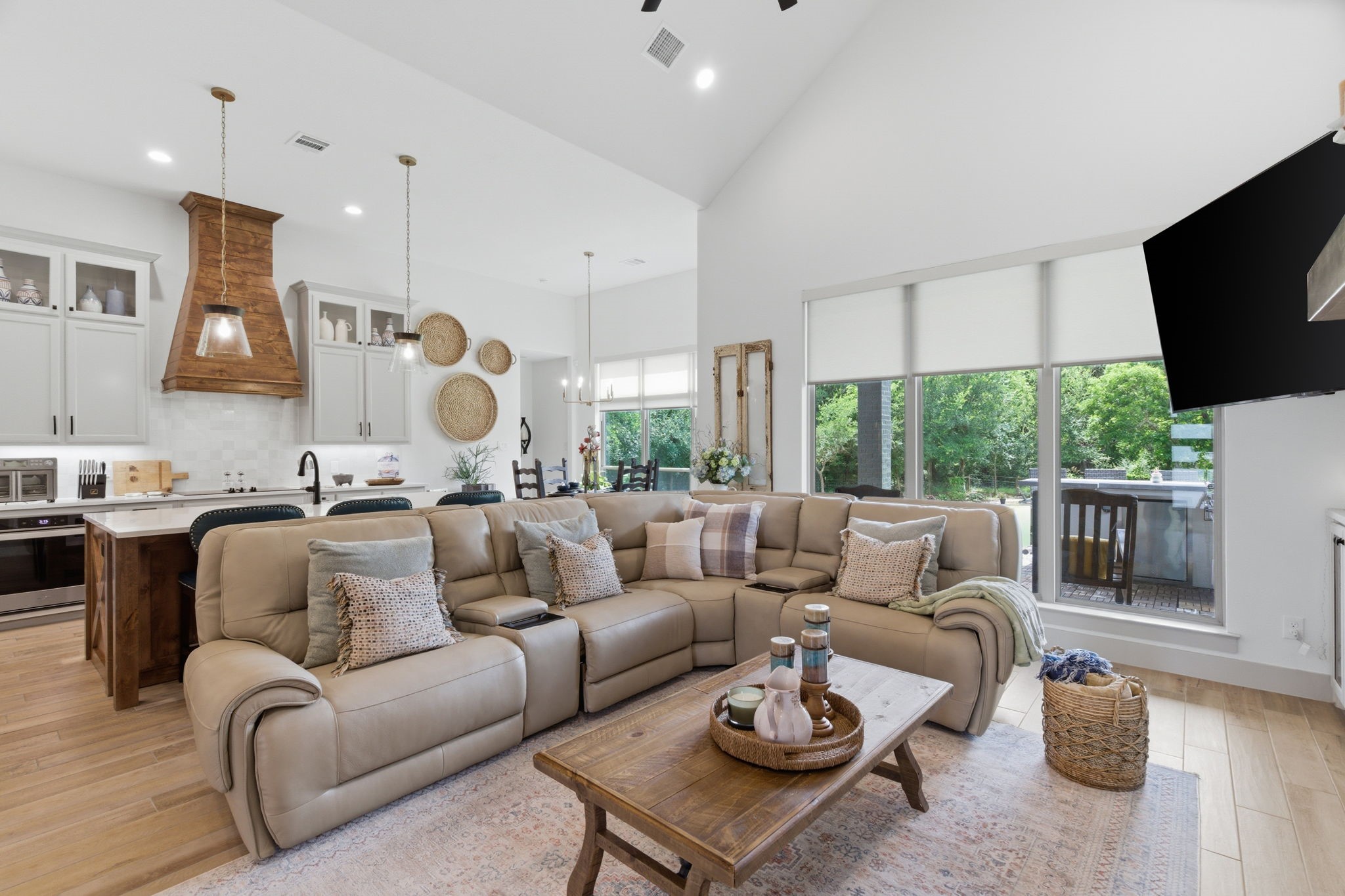 1054 Meadow Wood Terrace Azle TX 76020