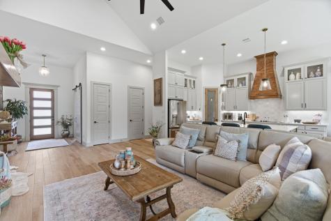 1054 Meadow Wood Terrace Azle TX 76020