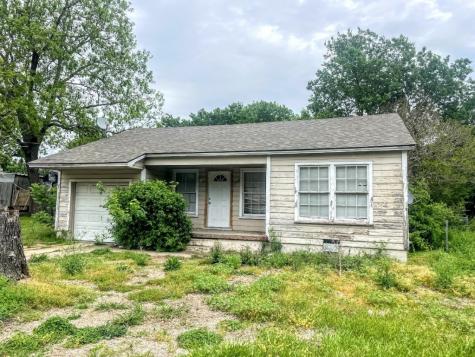 1715 N Alexander Street Sherman TX 75092
