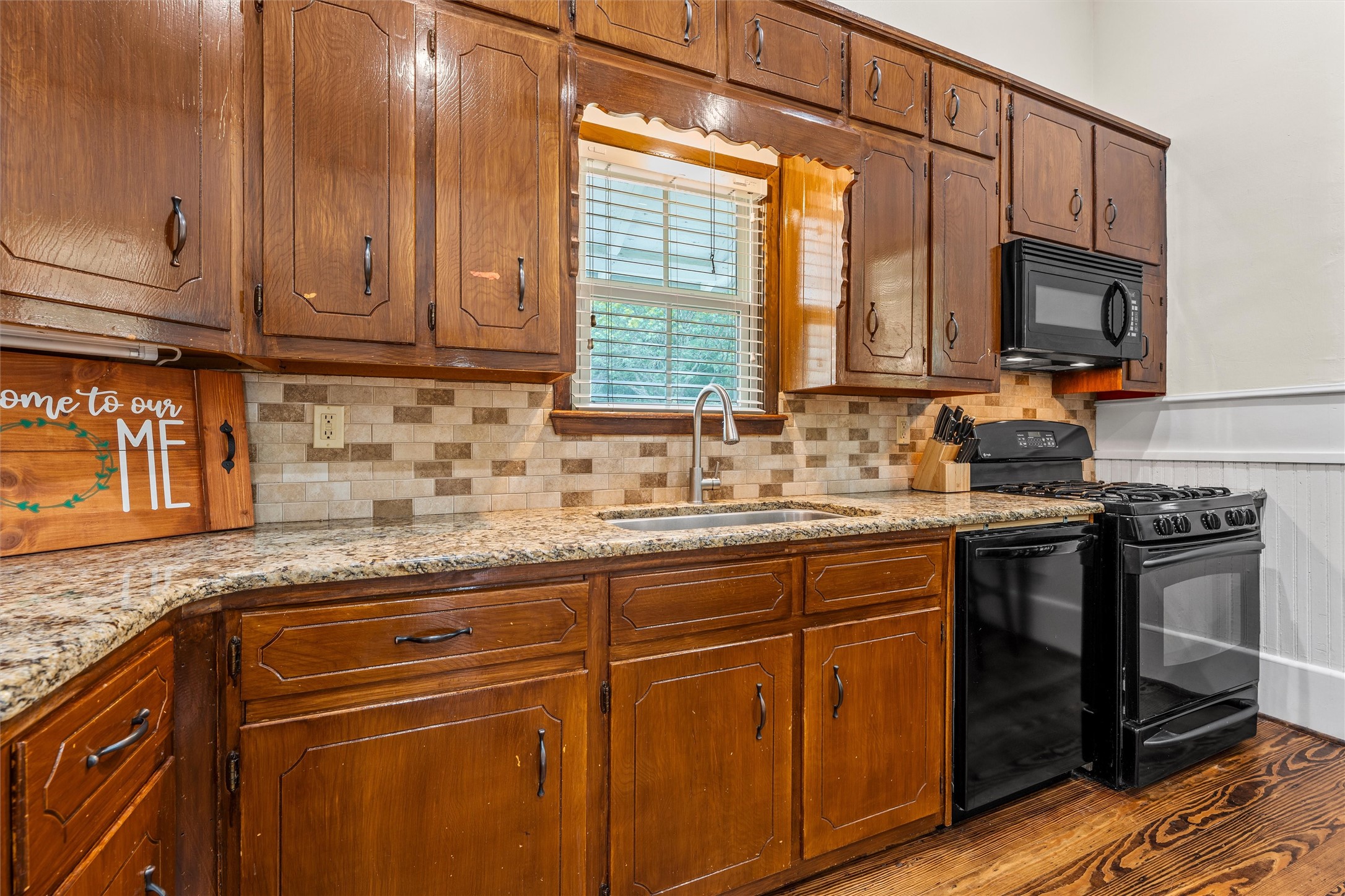 501 N Davis Street West TX 76691