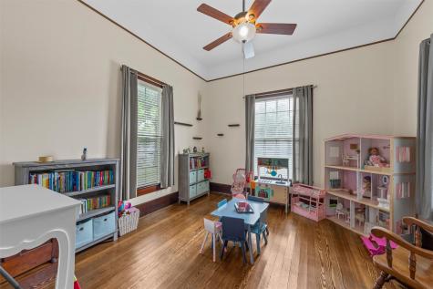 501 N Davis Street West TX 76691