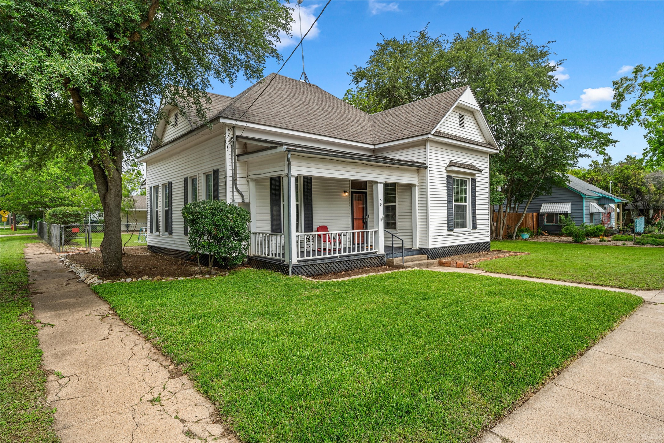 501 N Davis Street West TX 76691