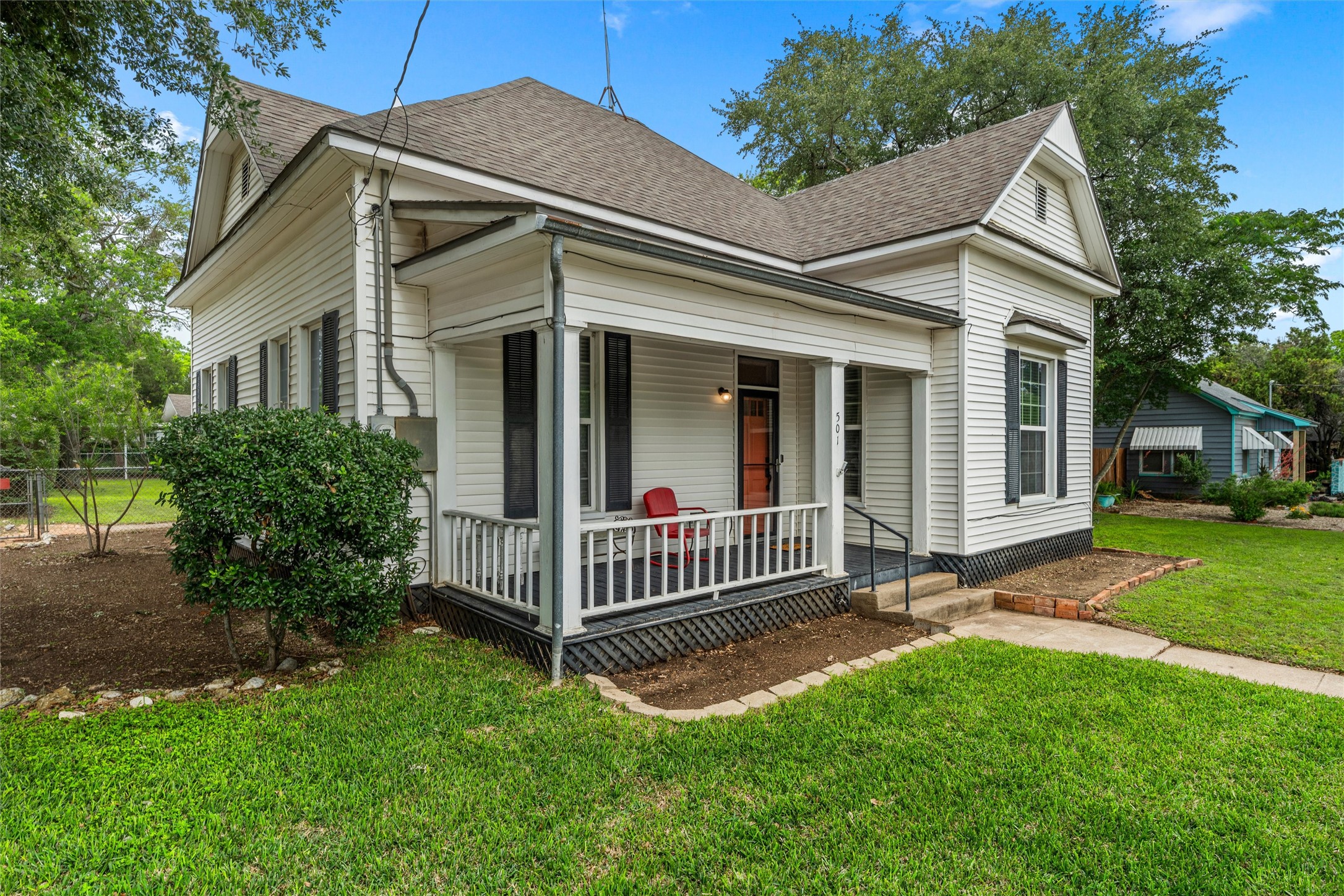 501 N Davis Street West TX 76691