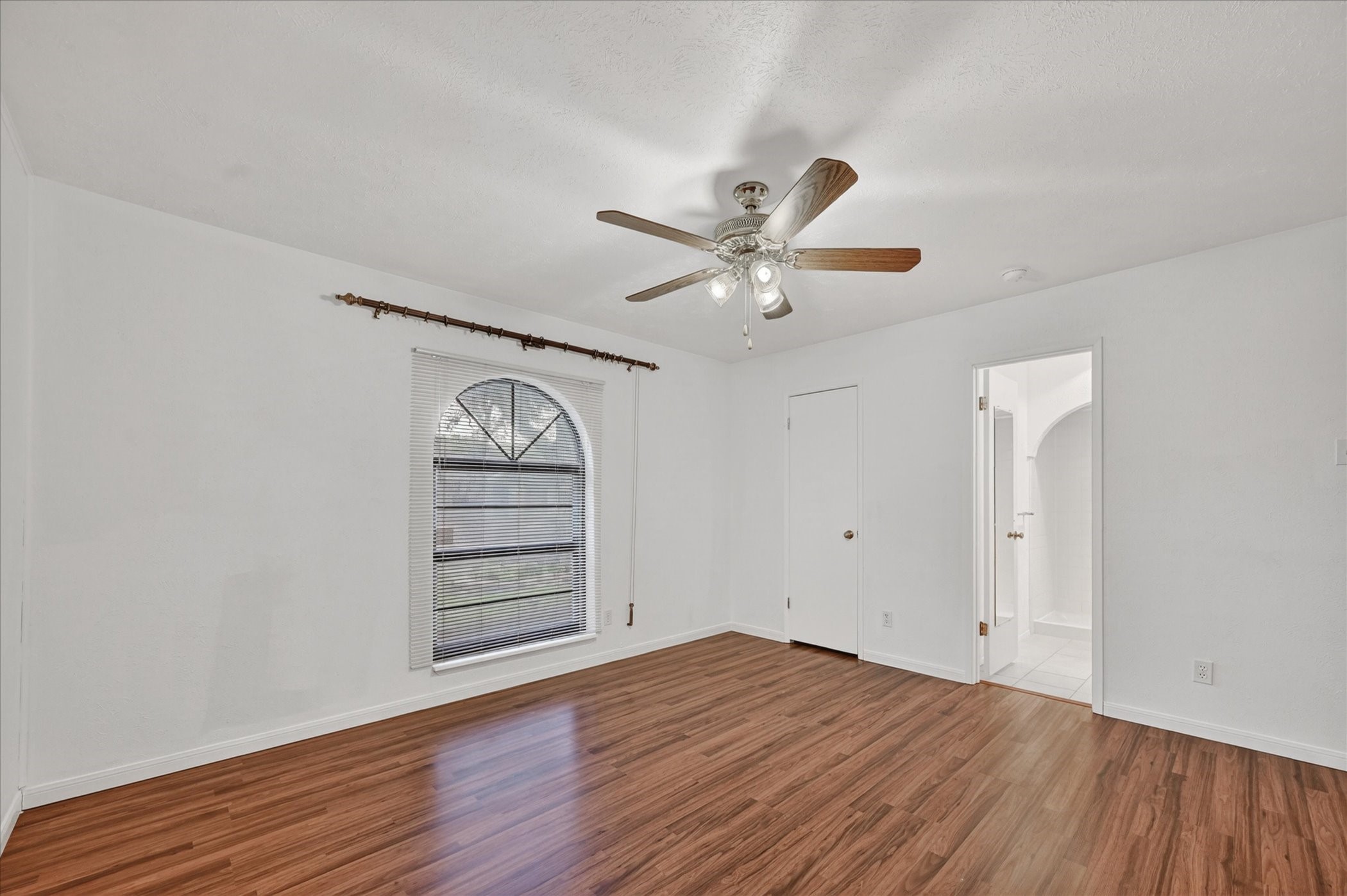 2718 Clover Valley Drive Garland TX 75043