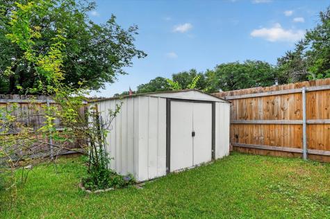 2718 Clover Valley Drive Garland TX 75043