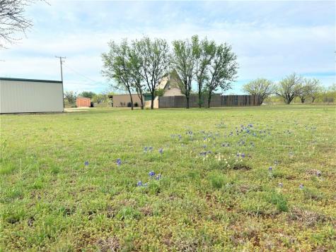418 County Road 129 Trent TX 79561
