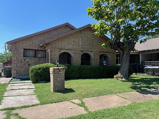 716 E Harvey Avenue Fort Worth TX 76104