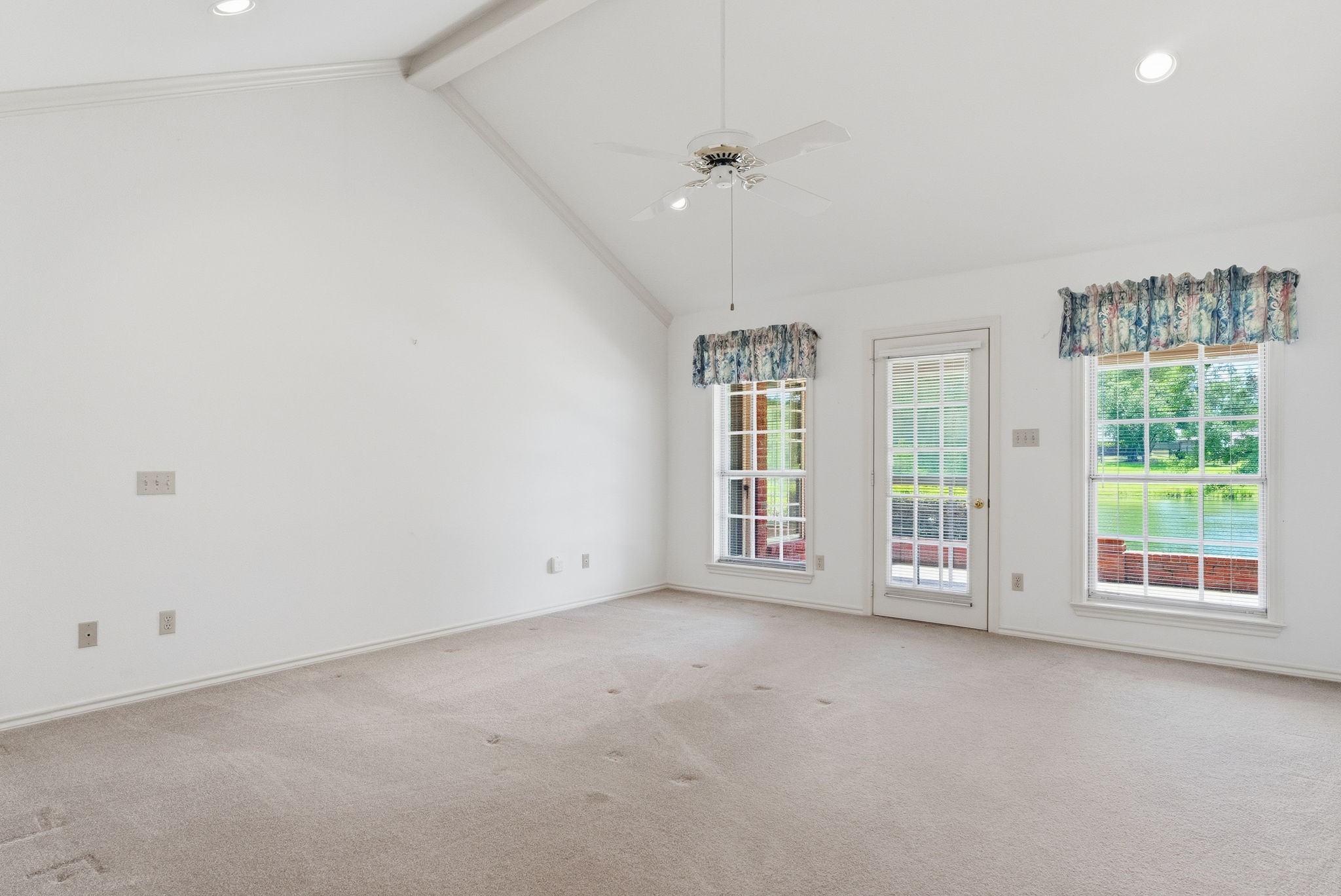 241 Lakeside Place Mineola TX 75773