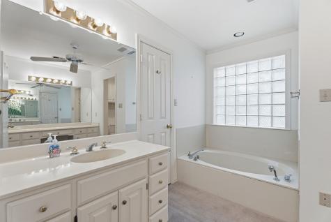 241 Lakeside Place Mineola TX 75773
