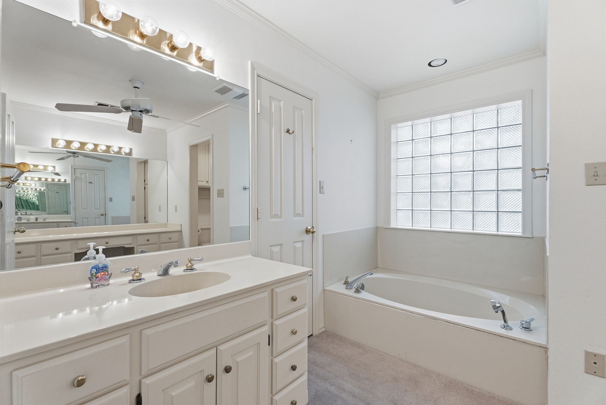 241 Lakeside Place Mineola TX 75773