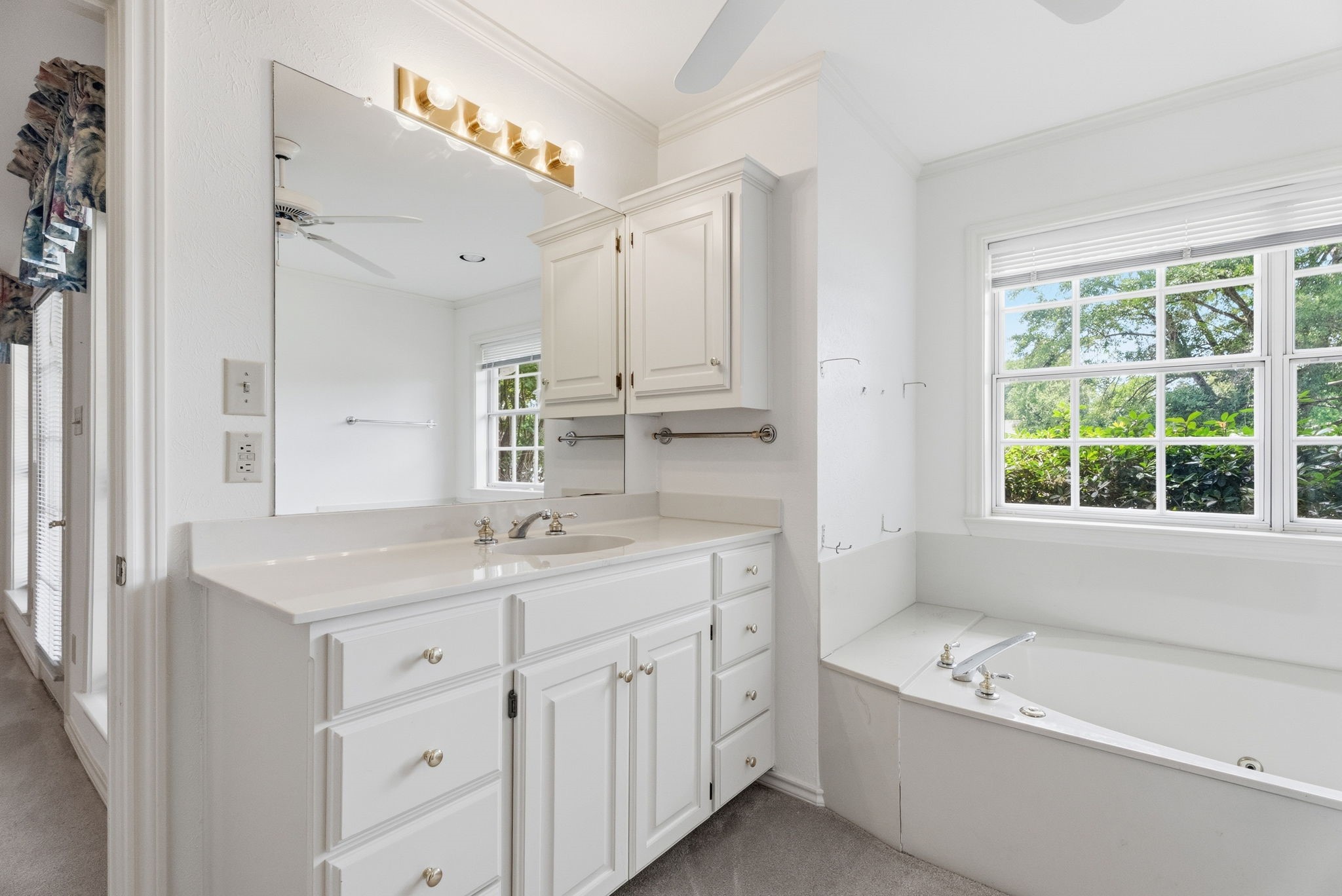 241 Lakeside Place Mineola TX 75773