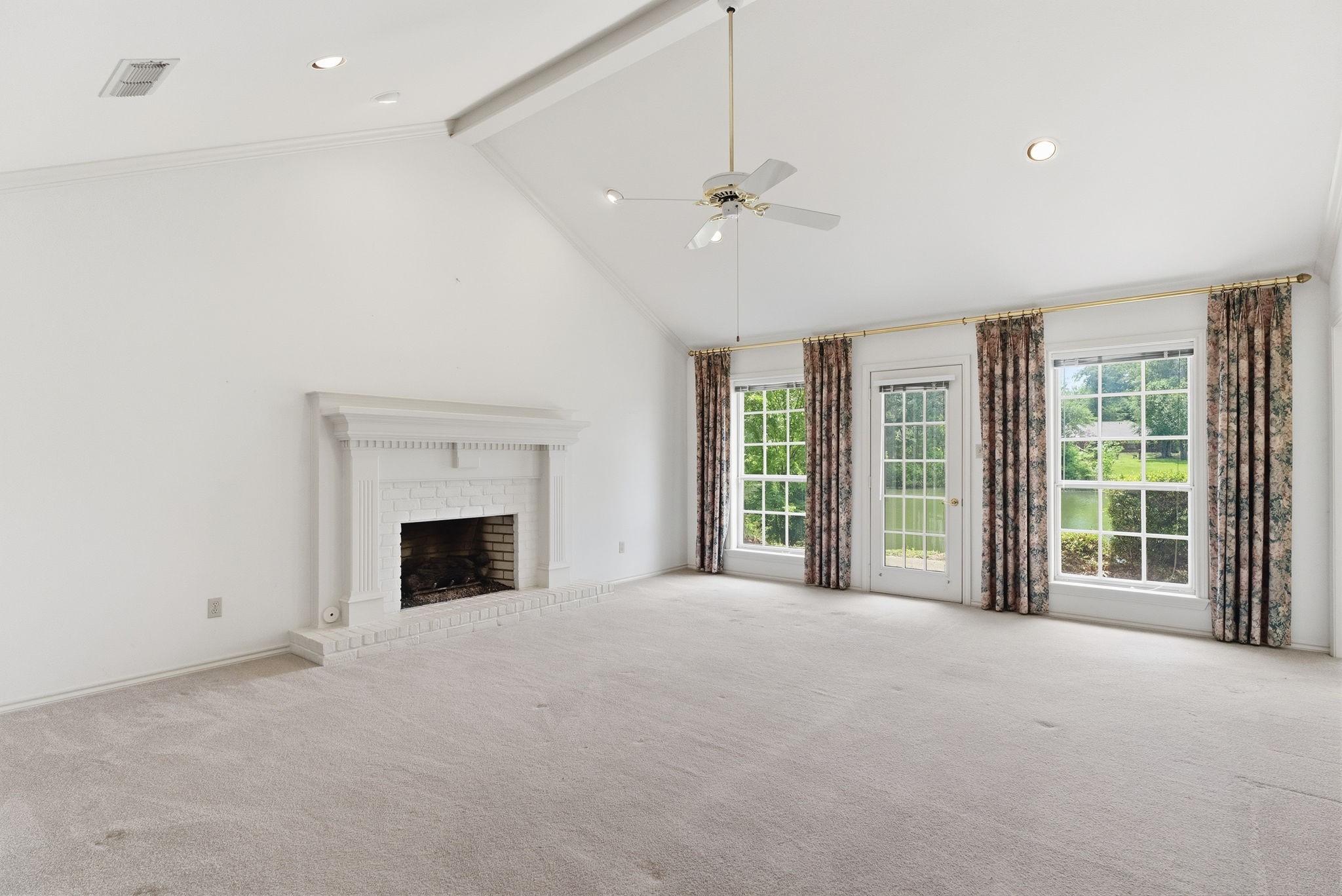 241 Lakeside Place Mineola TX 75773