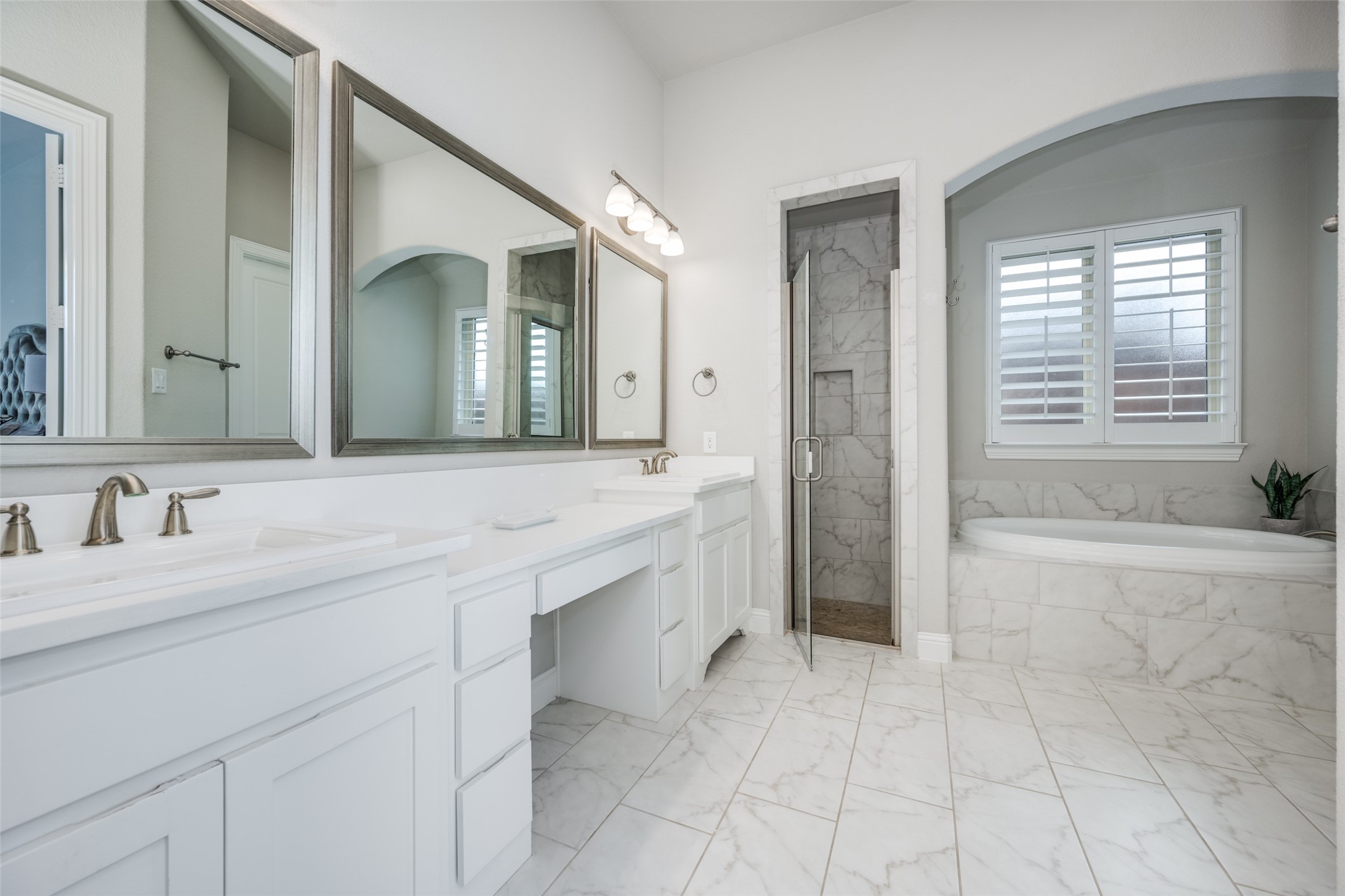 805 Haverford Lane Lantana TX 76226