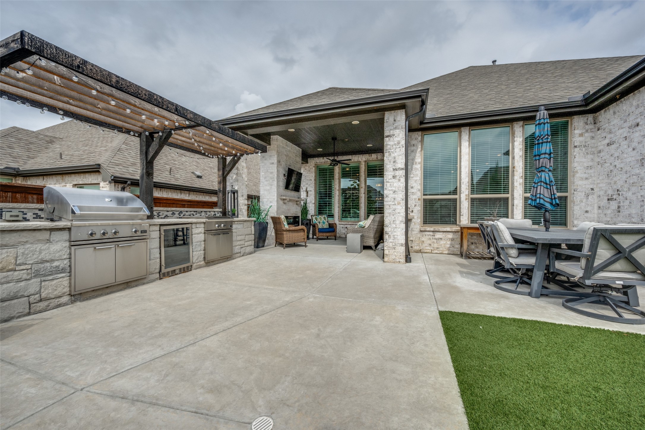 805 Haverford Lane Lantana TX 76226