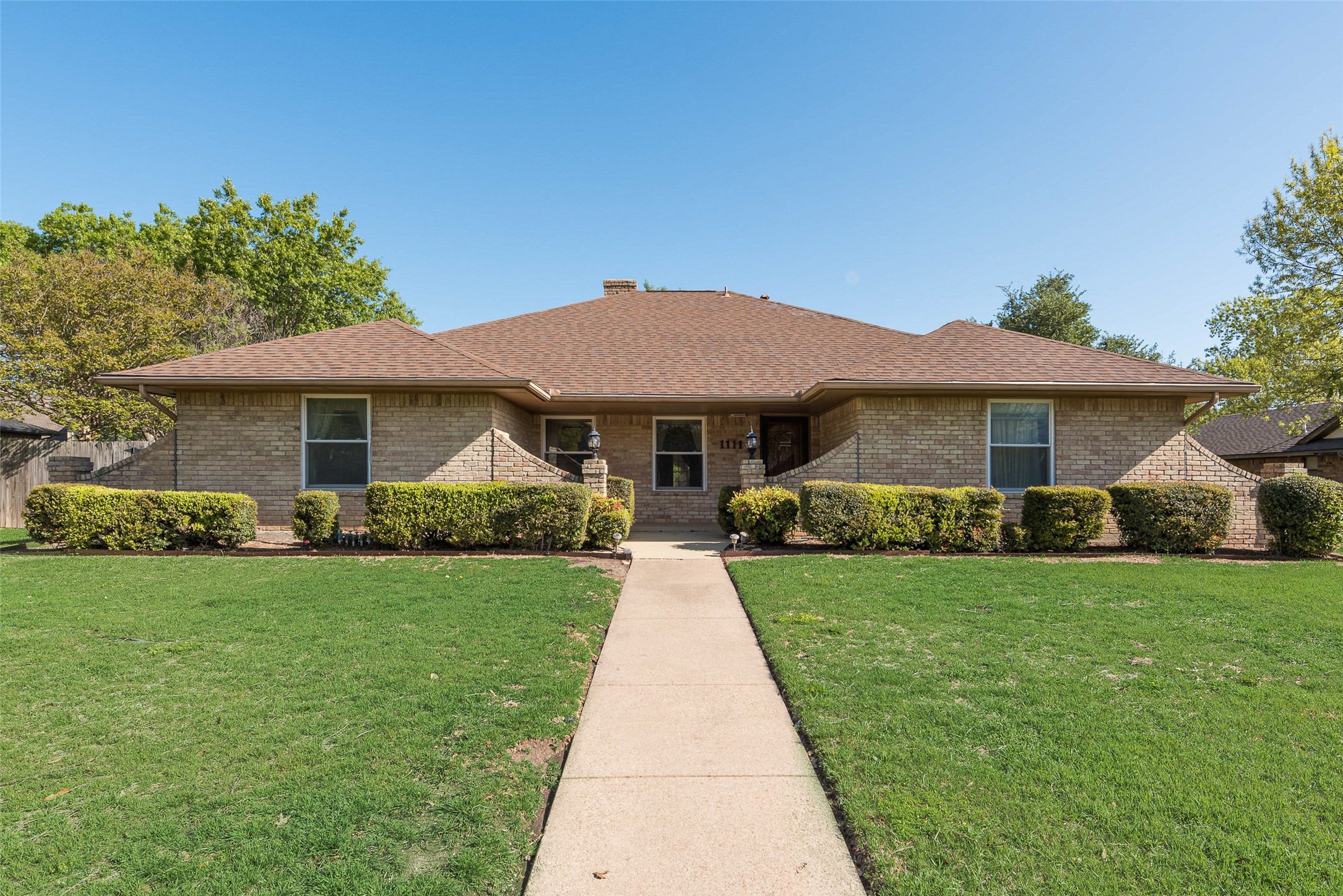 1111 Huntington Drive Duncanville TX 75137