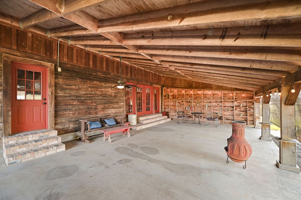 411 Rs County Road 4525 Point TX 75472