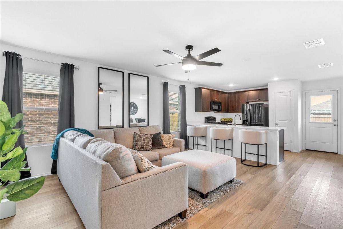 1152 Crestview Drive Hutchins TX 75141