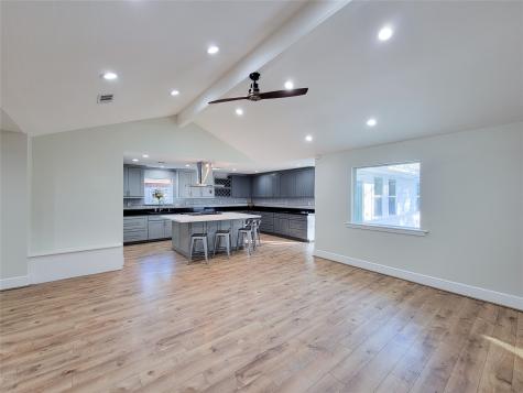 10335 Emnora Lane Houston TX 77043