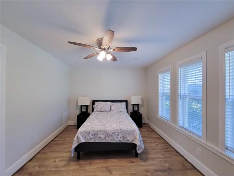 10335 Emnora Lane Houston TX 77043