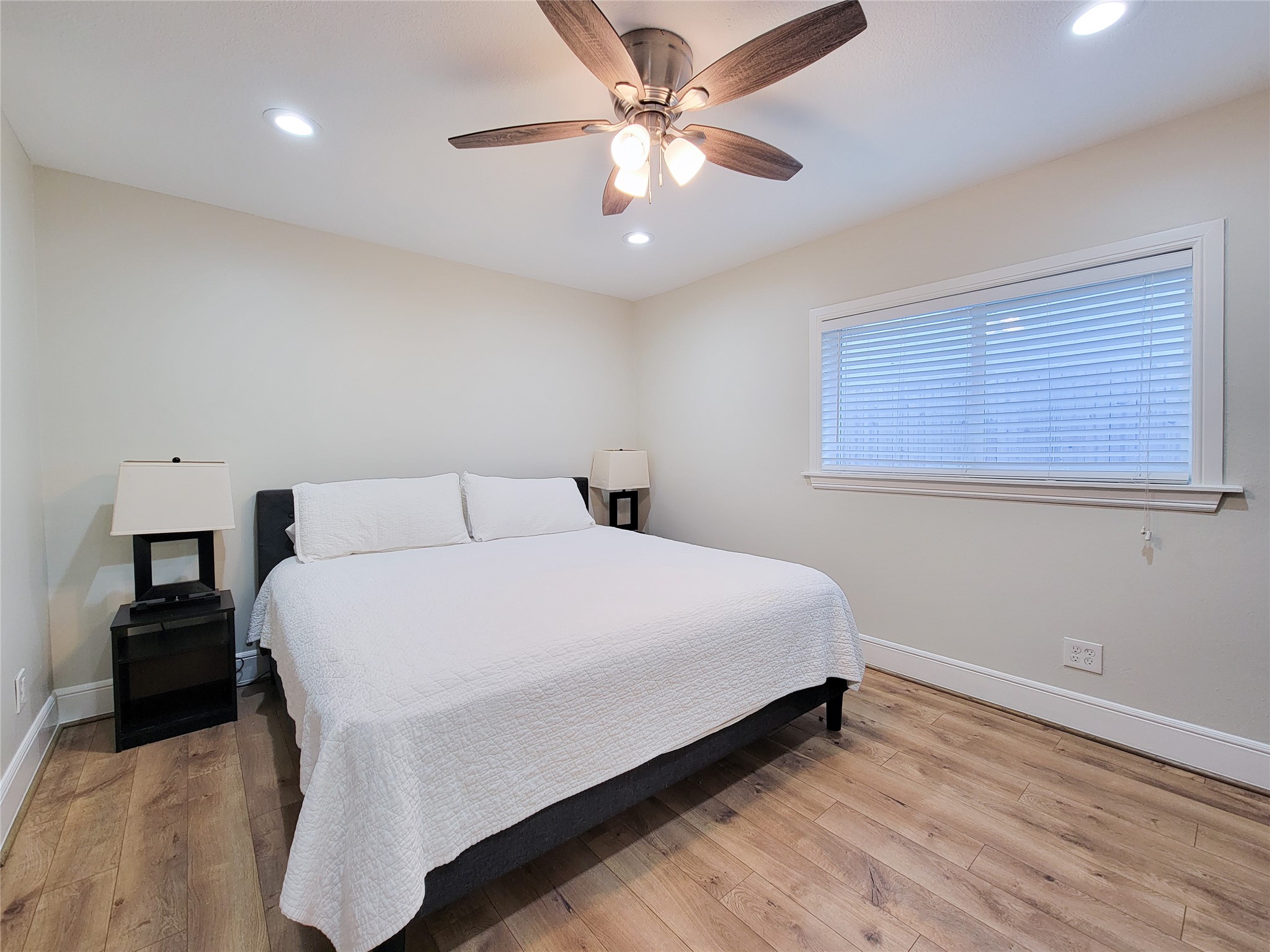 10335 Emnora Lane Houston TX 77043