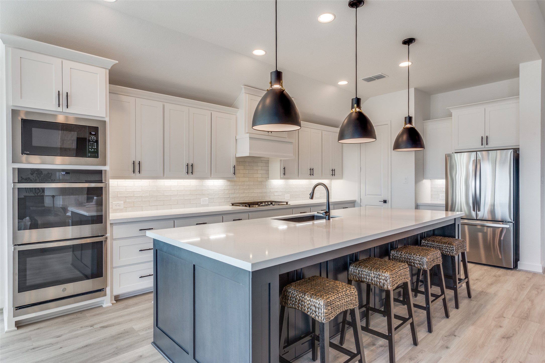 10440 Gray Hills Drive Fort Worth TX 76126