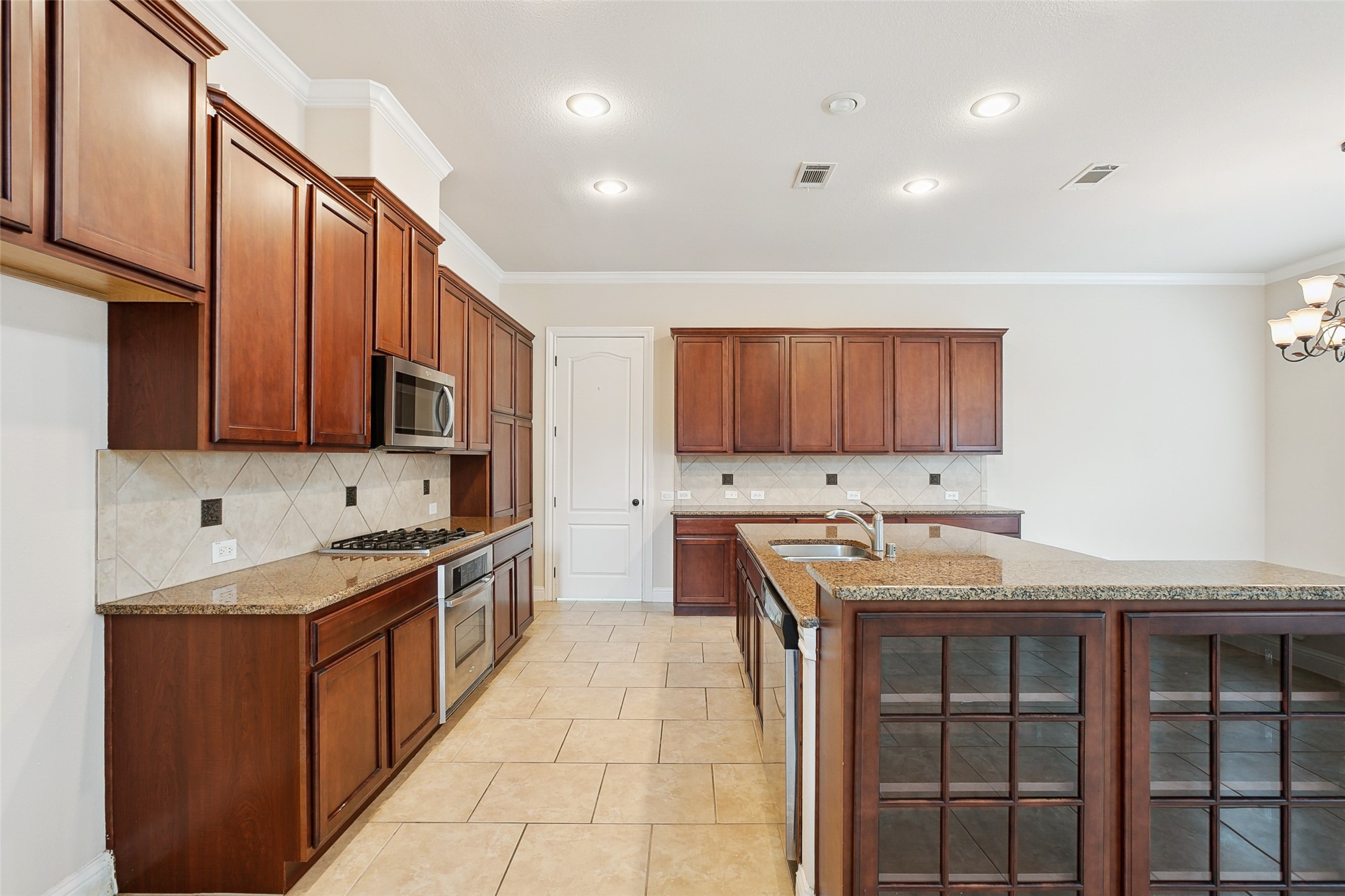 2460 Embleton Drive Lewisville TX 75067
