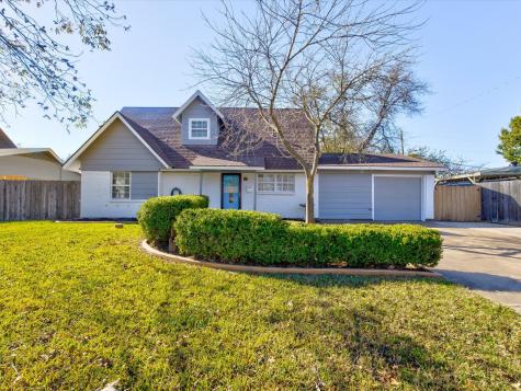 304 SE Robert Street Burleson TX 76028