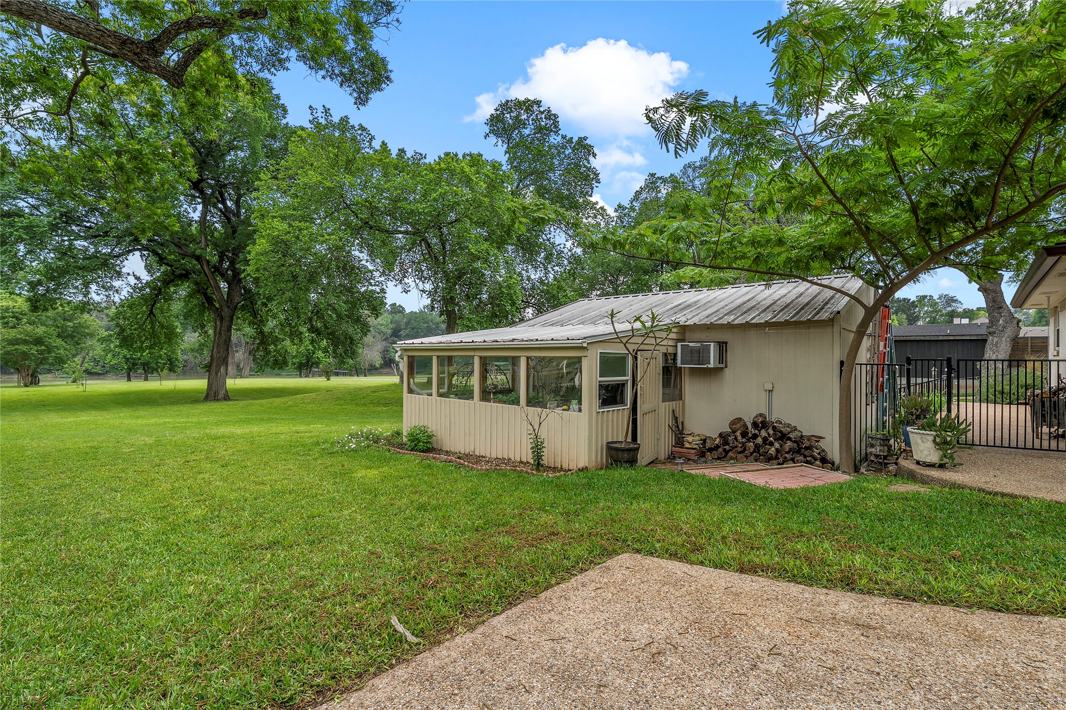 262 Brazos Point Drive Waco TX 76705