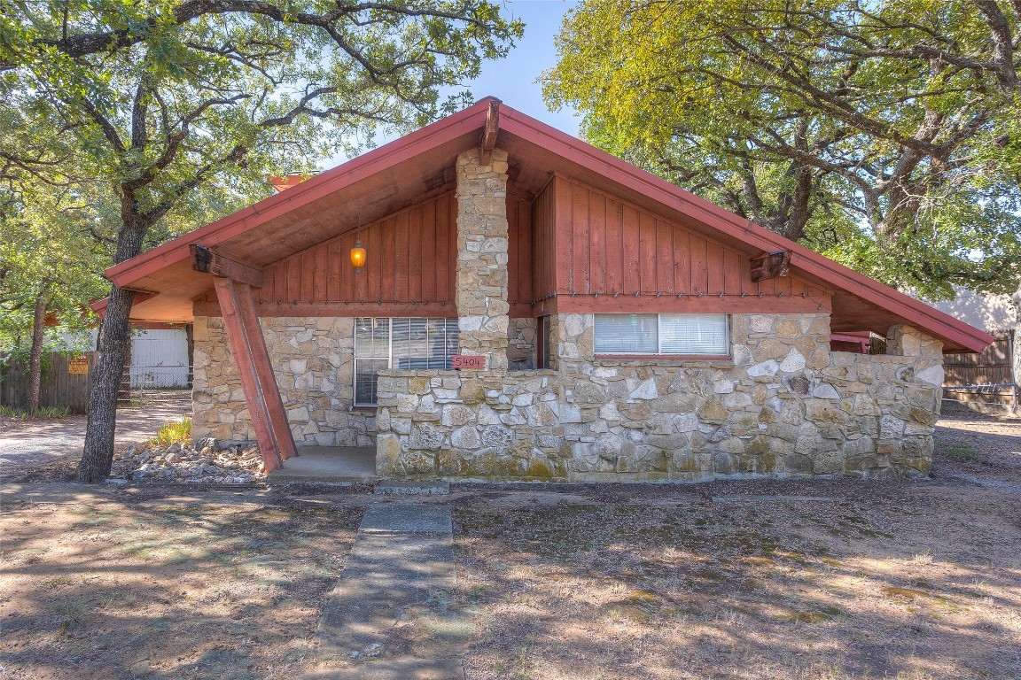 5404 W Arkansas Lane Arlington TX 76016