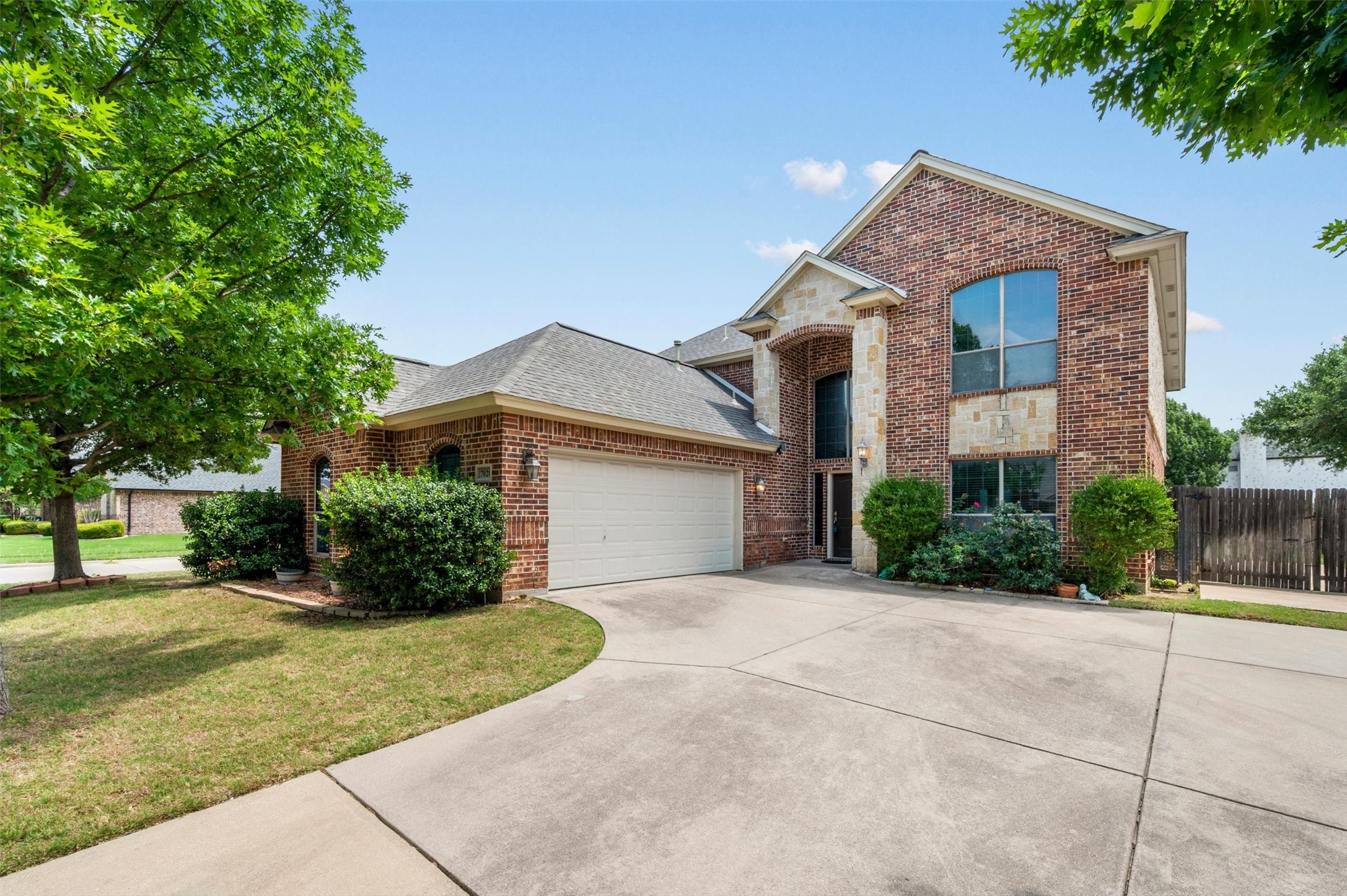 7020 Ridge Crest Drive North Richland Hills TX 76182