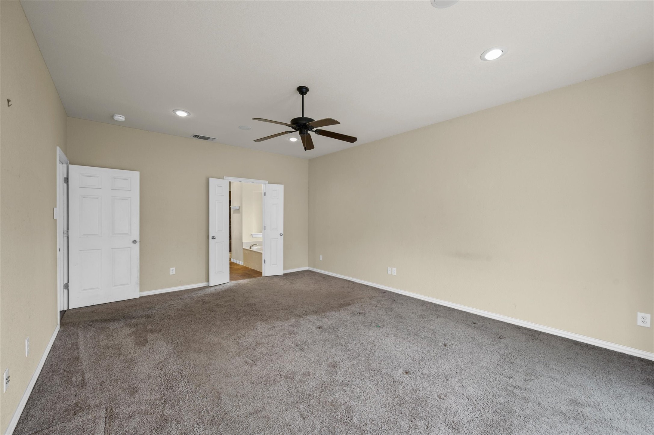 7020 Ridge Crest Drive North Richland Hills TX 76182