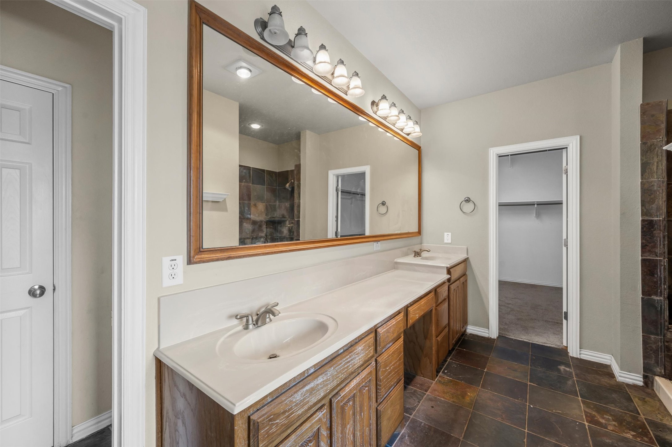 7020 Ridge Crest Drive North Richland Hills TX 76182