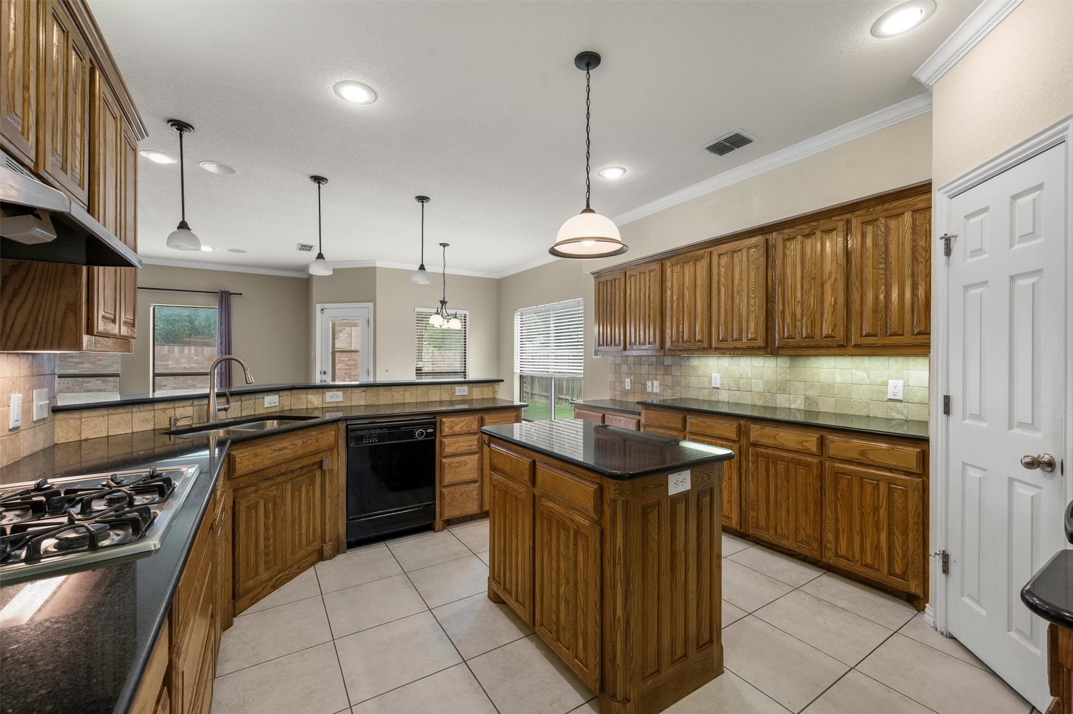 7020 Ridge Crest Drive North Richland Hills TX 76182