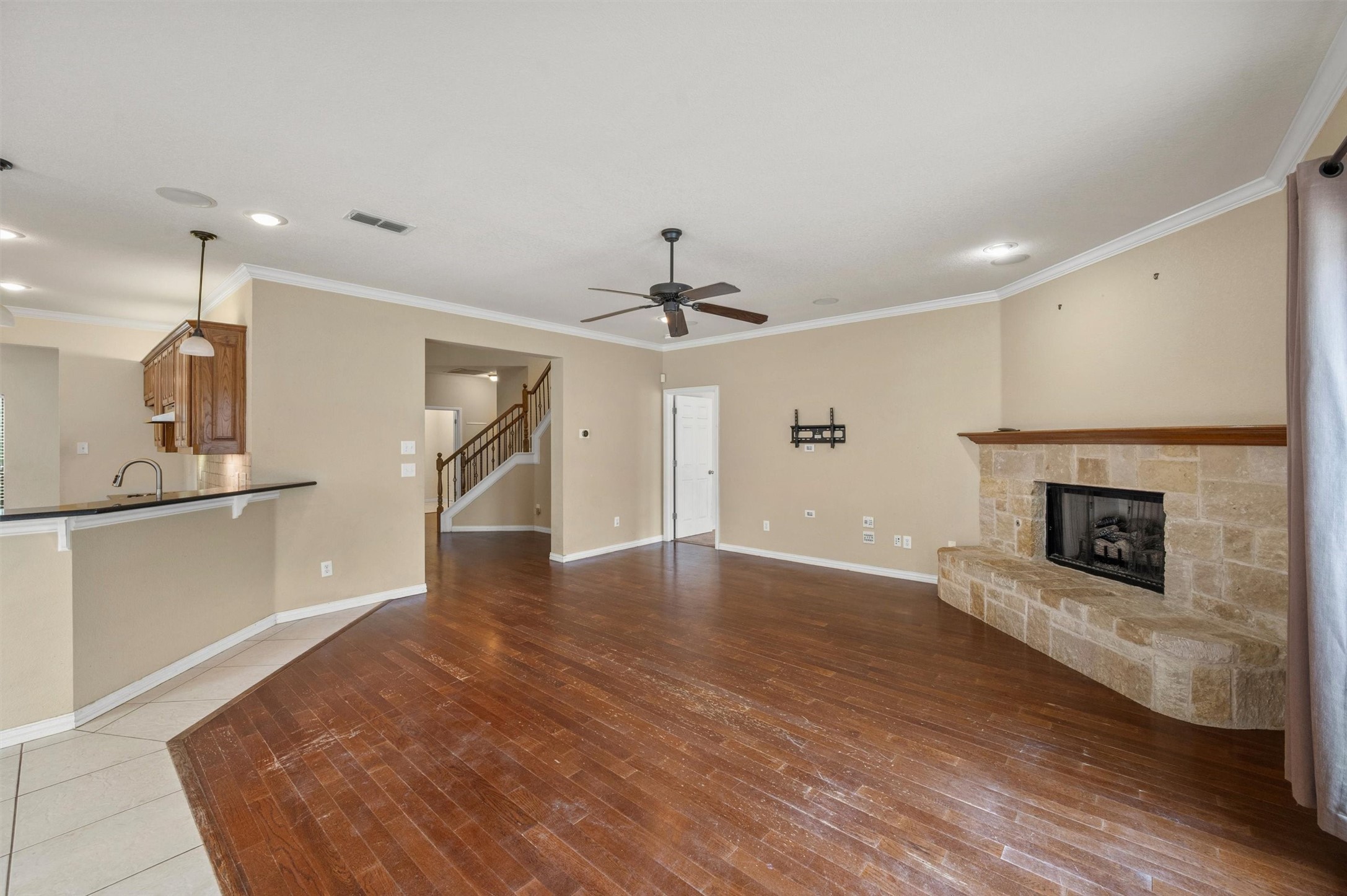 7020 Ridge Crest Drive North Richland Hills TX 76182