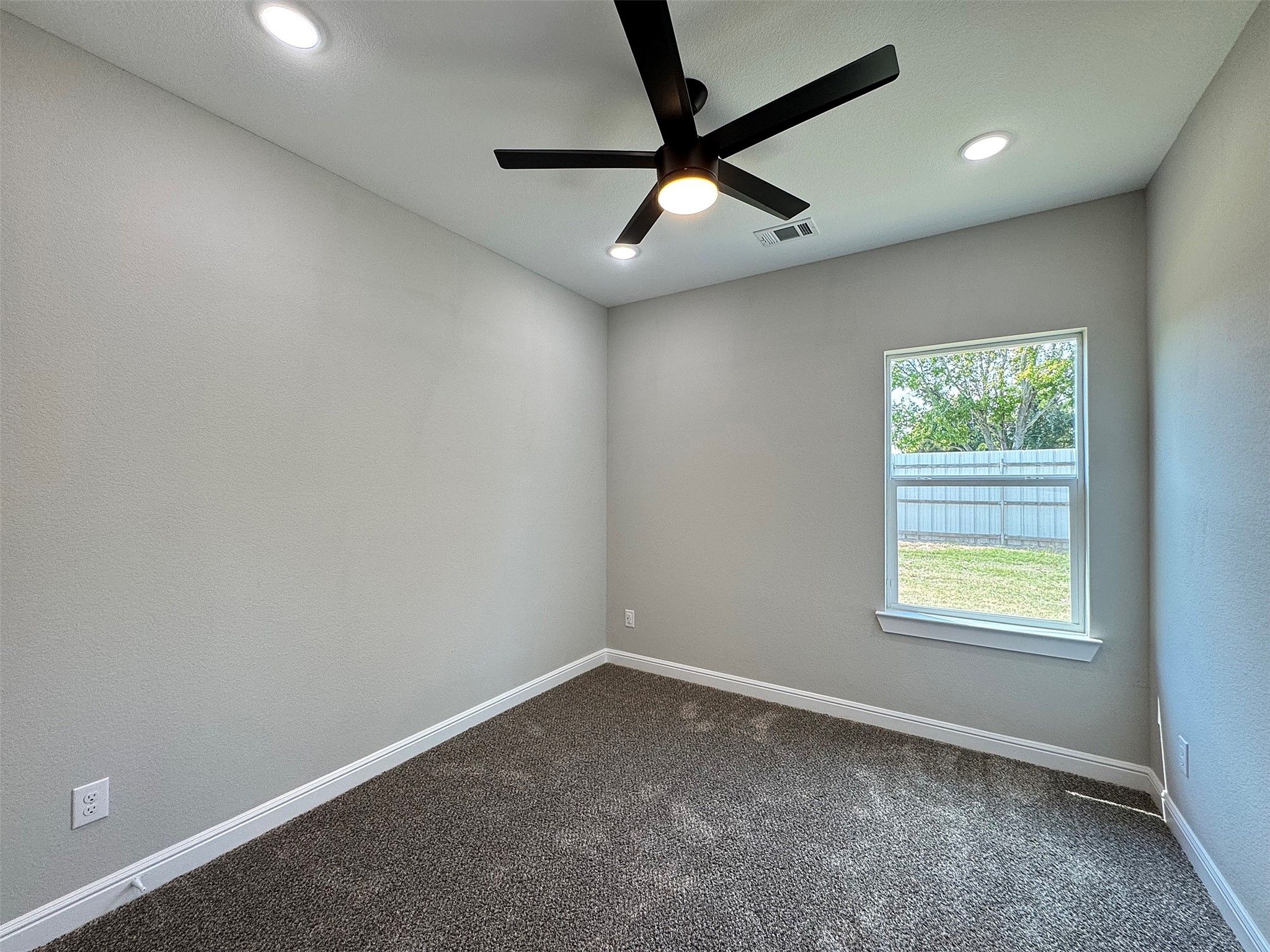 592 Vz Cr 2430 Mabank TX 75147