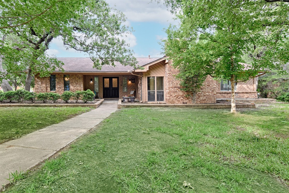 2408 Bluffview Court Arlington TX 76011