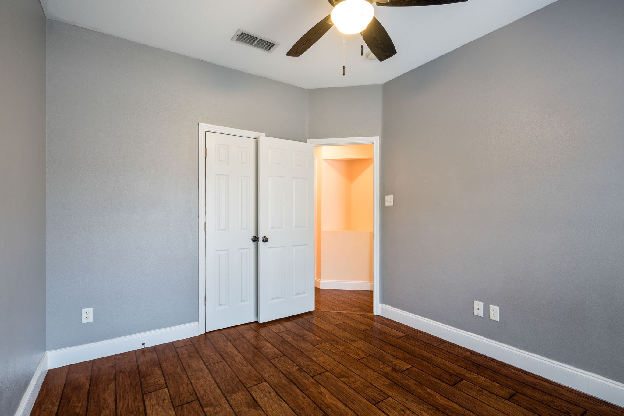325 Village Parkway Crowley TX 76036
