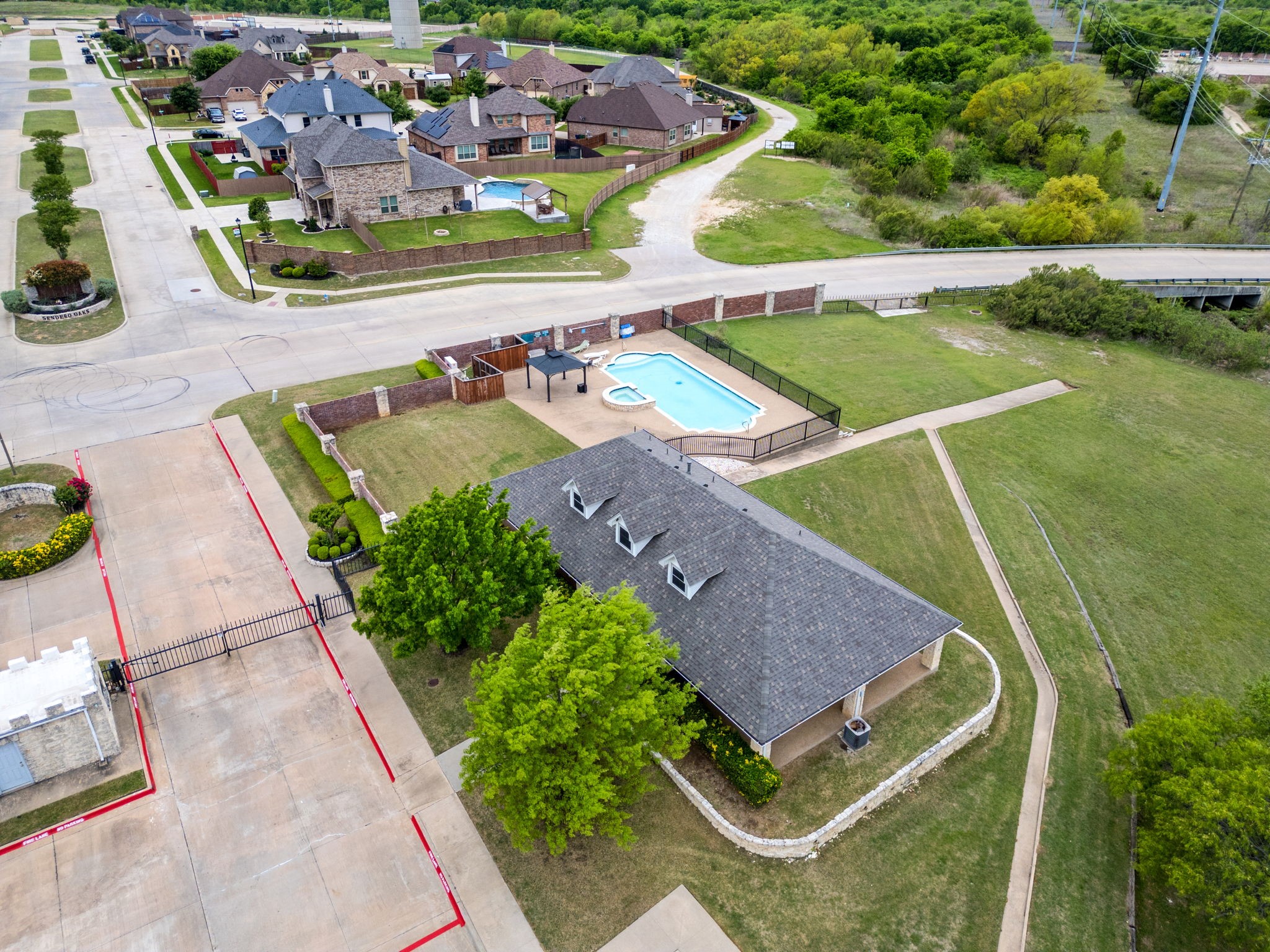 325 Village Parkway Crowley TX 76036