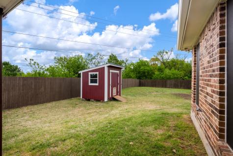 325 Village Parkway Crowley TX 76036