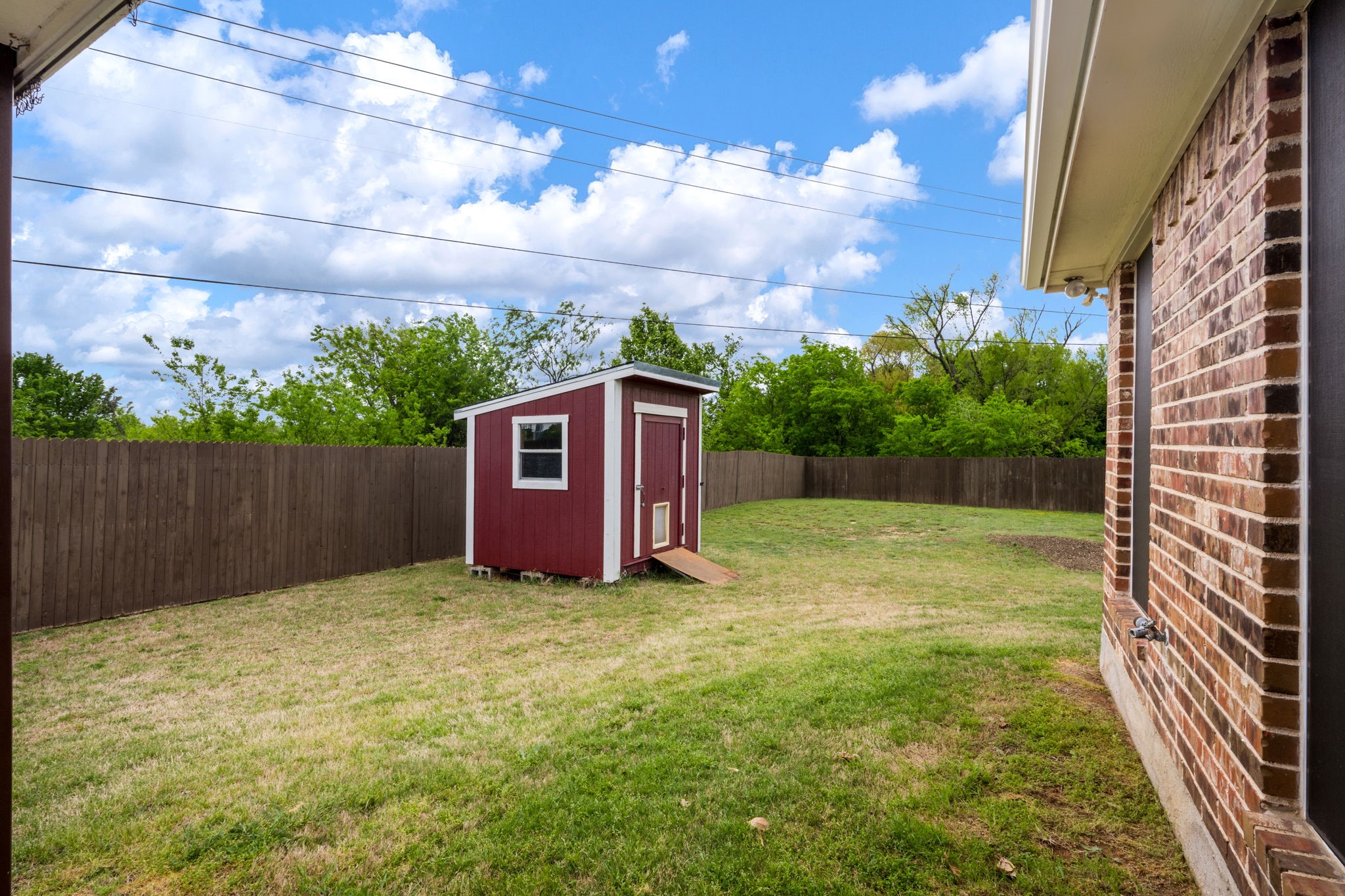 325 Village Parkway Crowley TX 76036