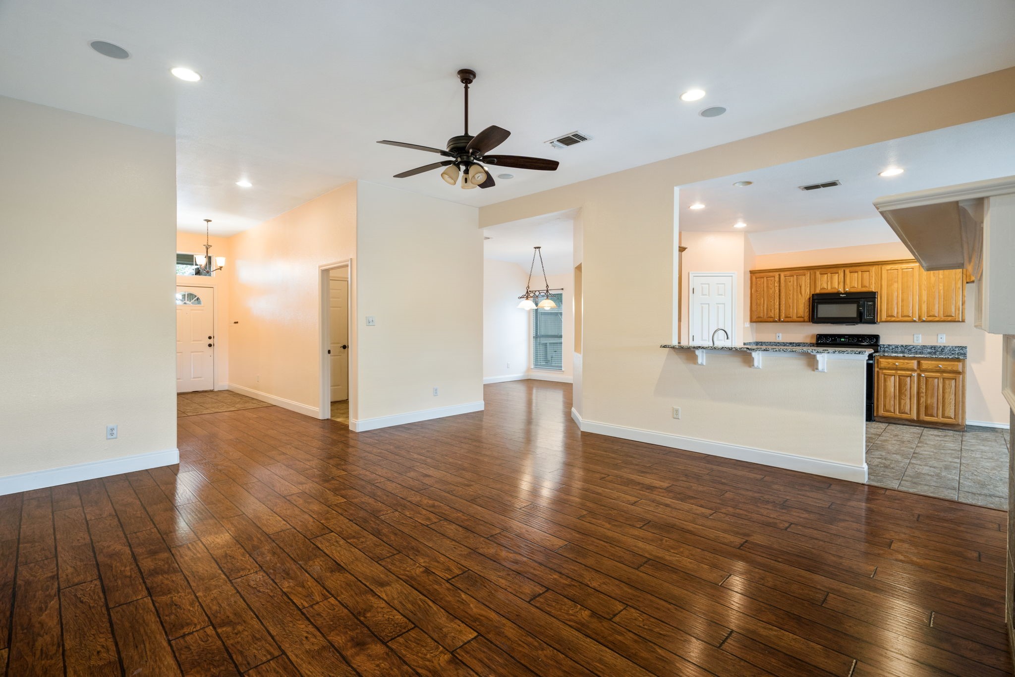 325 Village Parkway Crowley TX 76036