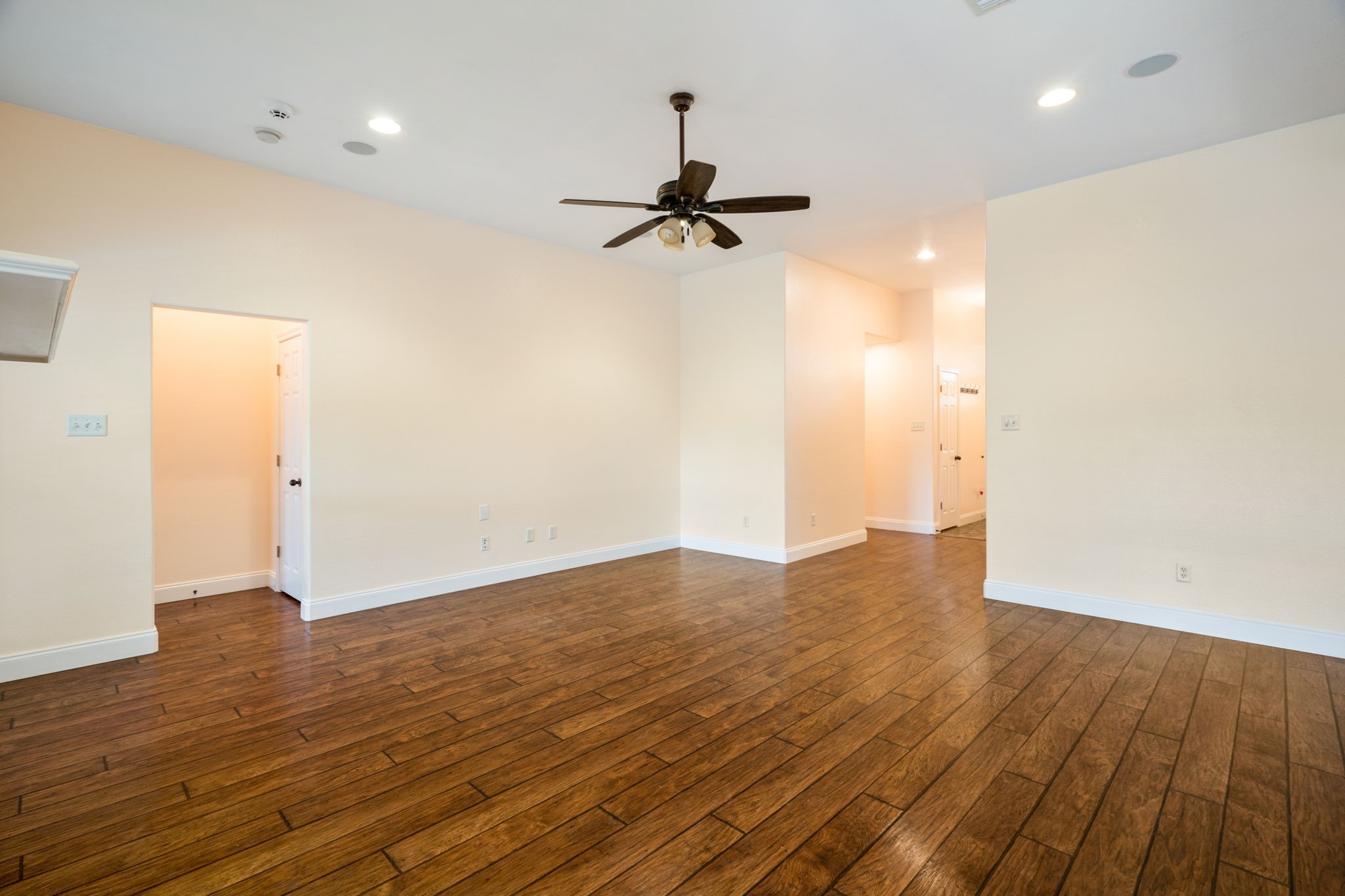 325 Village Parkway Crowley TX 76036