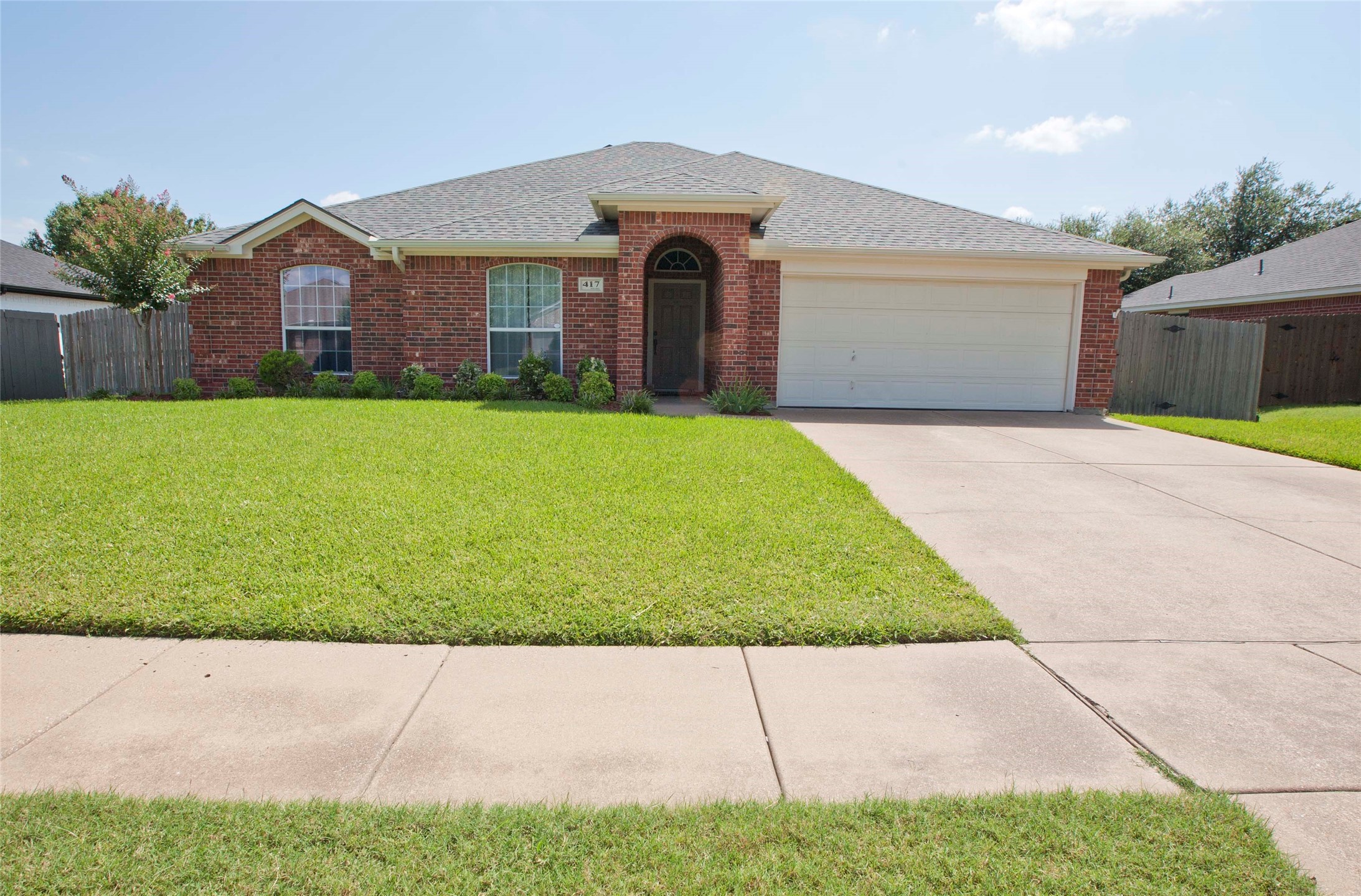 417 Reagan Lane Burleson TX 76028