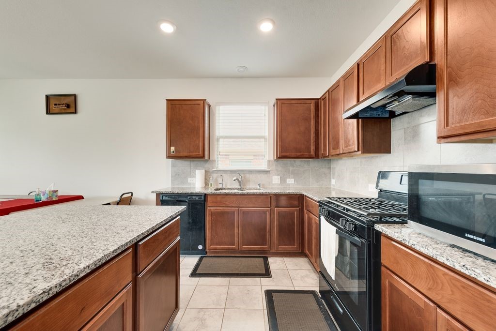 8732 Heliotrope Lane Fort Worth TX 76131