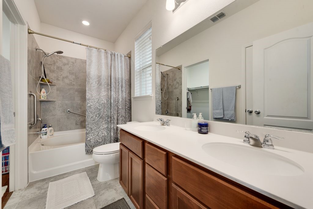 8732 Heliotrope Lane Fort Worth TX 76131