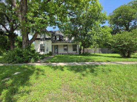515 N Bosque Street Meridian TX 76665