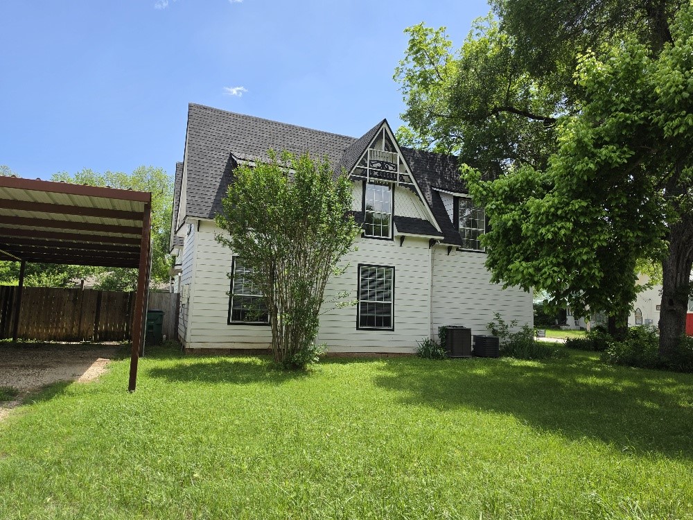 515 N Bosque Street Meridian TX 76665