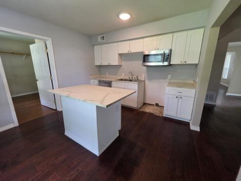 515 N Bosque Street Meridian TX 76665