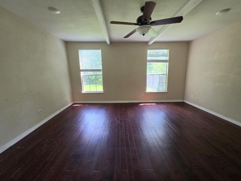 515 N Bosque Street Meridian TX 76665